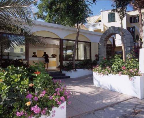 Albergo Villa Hibiscus Forio  Bagian luar foto