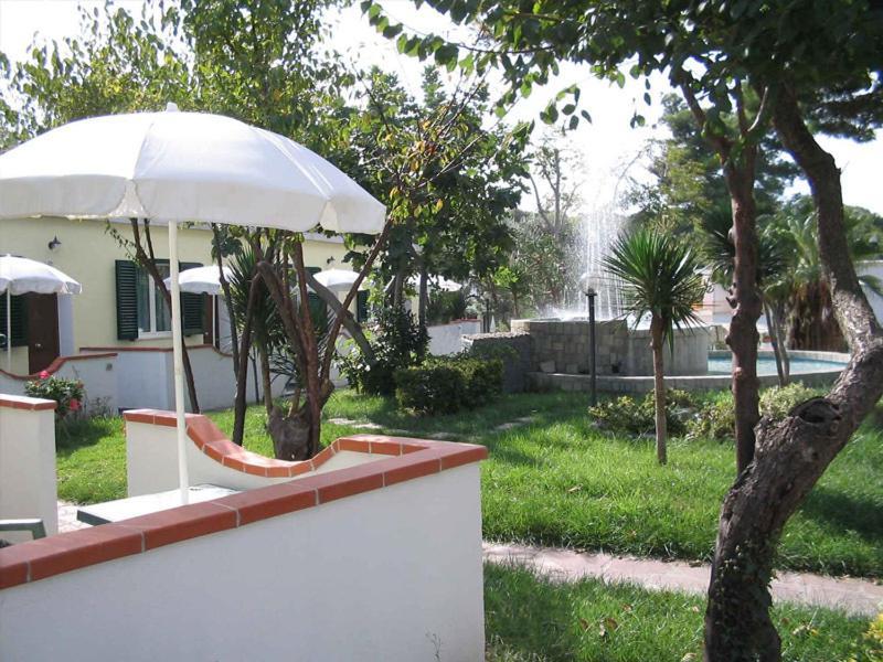 Albergo Villa Hibiscus Forio  Bagian luar foto